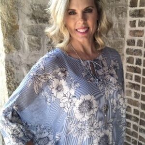 CAbi Sirena Dolman Sleeve Striped sheer Blouse. Medium. NWOT. Style 5387